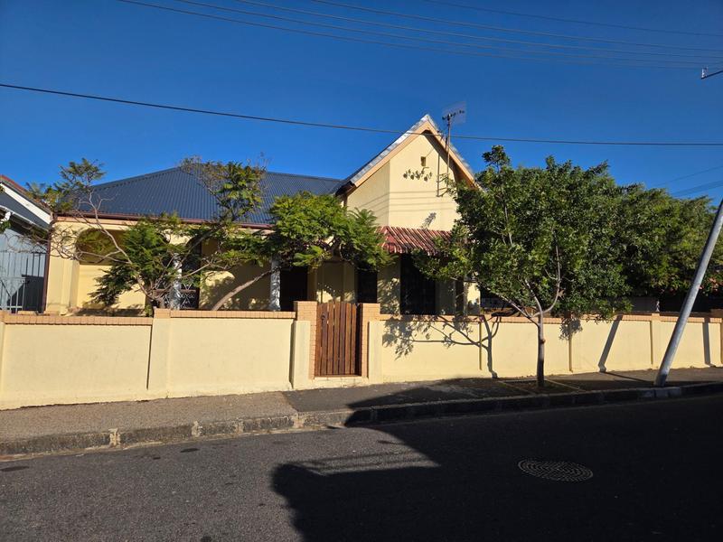 To Let 3 Bedroom Property for Rent in Observatory Western Cape